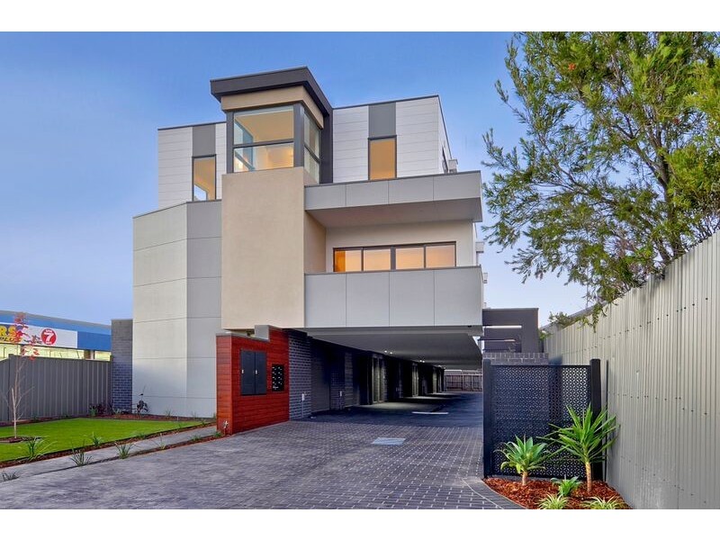 4/274 Ballarat Road, Footscray VIC 3011