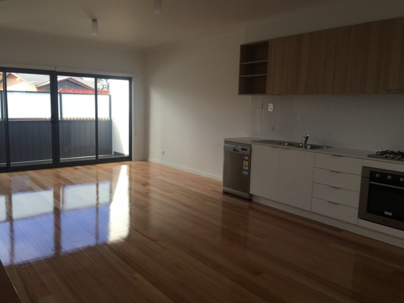 4/274 Ballarat Road, Footscray VIC 3011