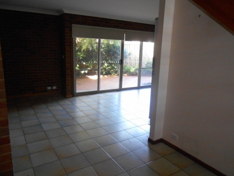 4/36 The Grove, Coburg VIC 3058