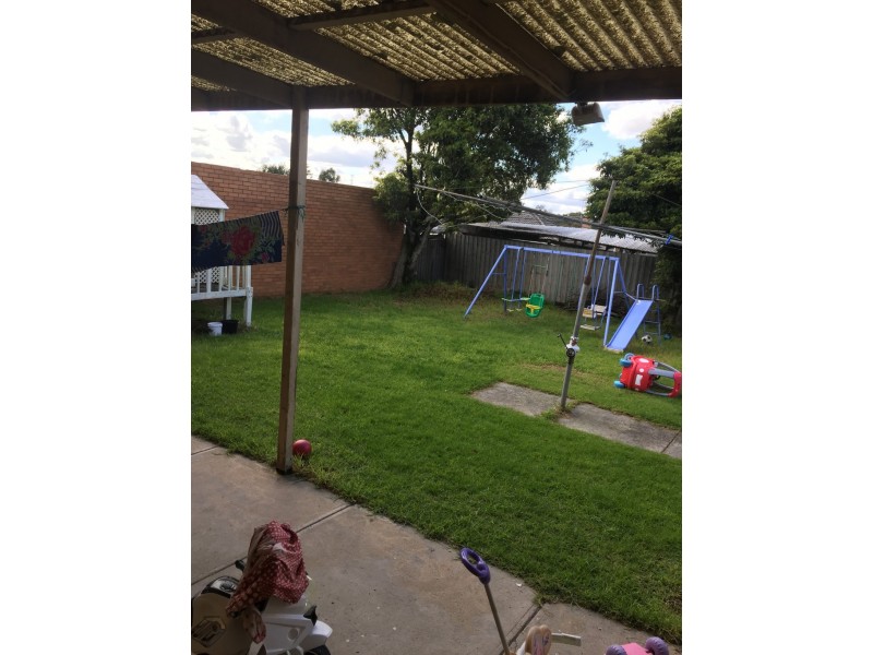 8 Alec Crescent, Fawkner VIC 3060