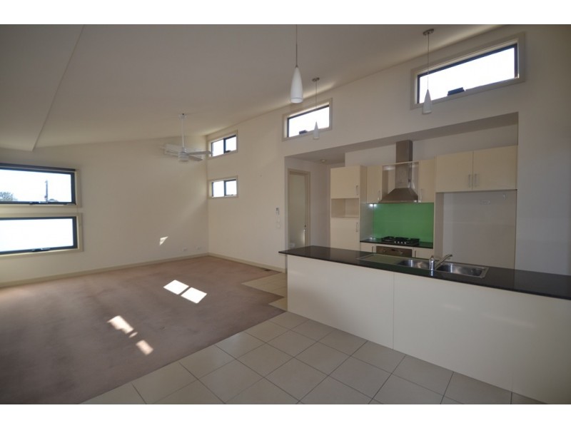 4/399-401 Albion Street, Brunswick VIC 3056