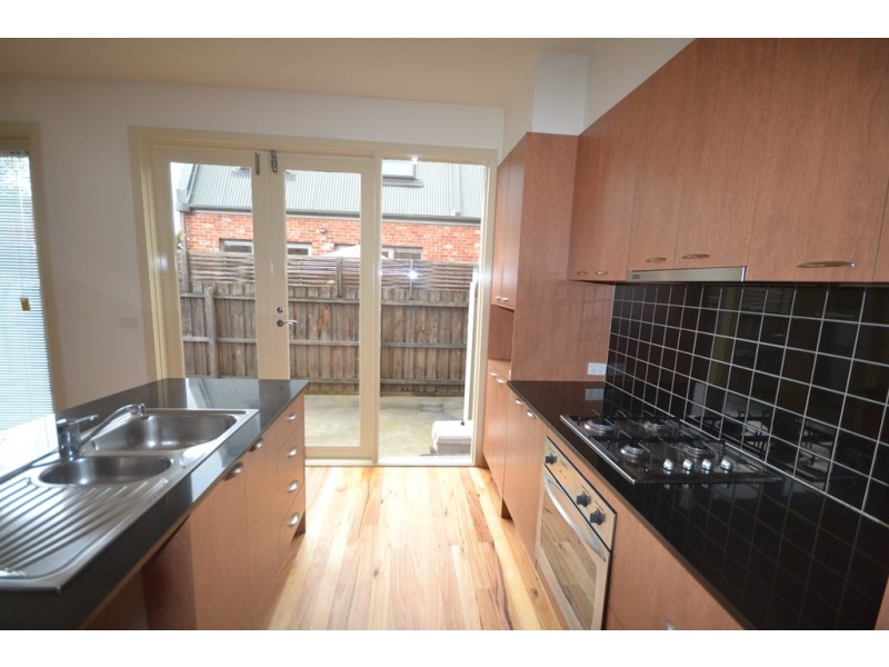 12 Rope Walk, Brunswick VIC 3056