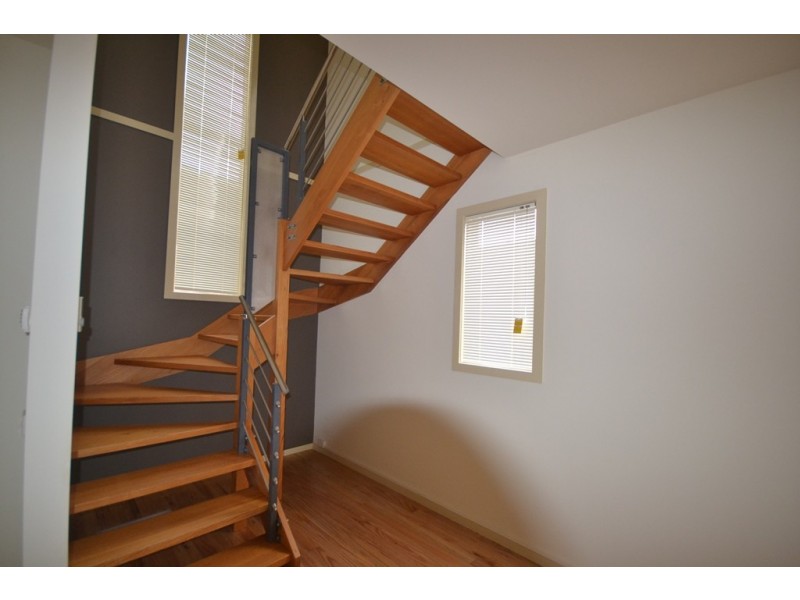 12 Rope Walk, Brunswick VIC 3056