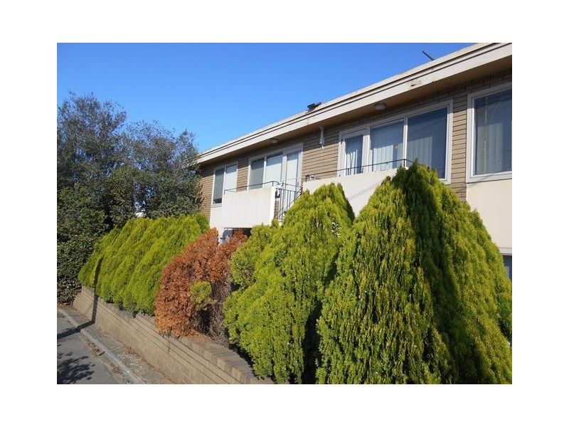 10/12 Allard street, Brunswick West VIC 3055