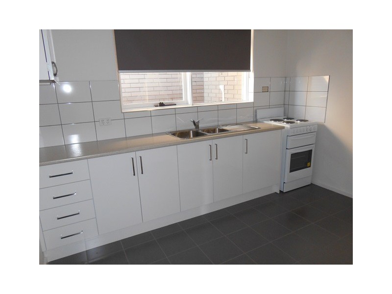 10/12 Allard street, Brunswick West VIC 3055