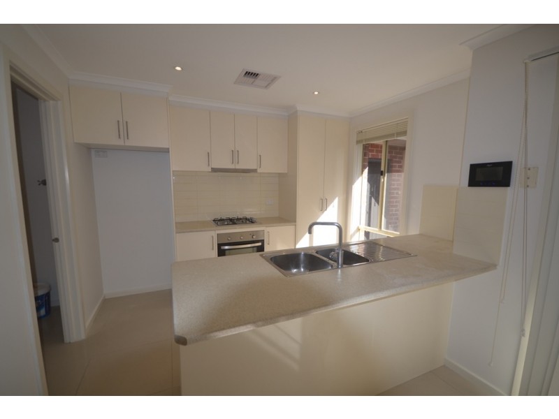2/50 Daley Street, Glenroy VIC 3046