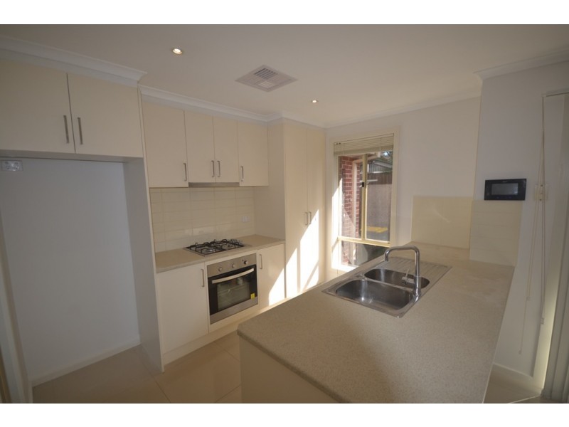 2/50 Daley Street, Glenroy VIC 3046