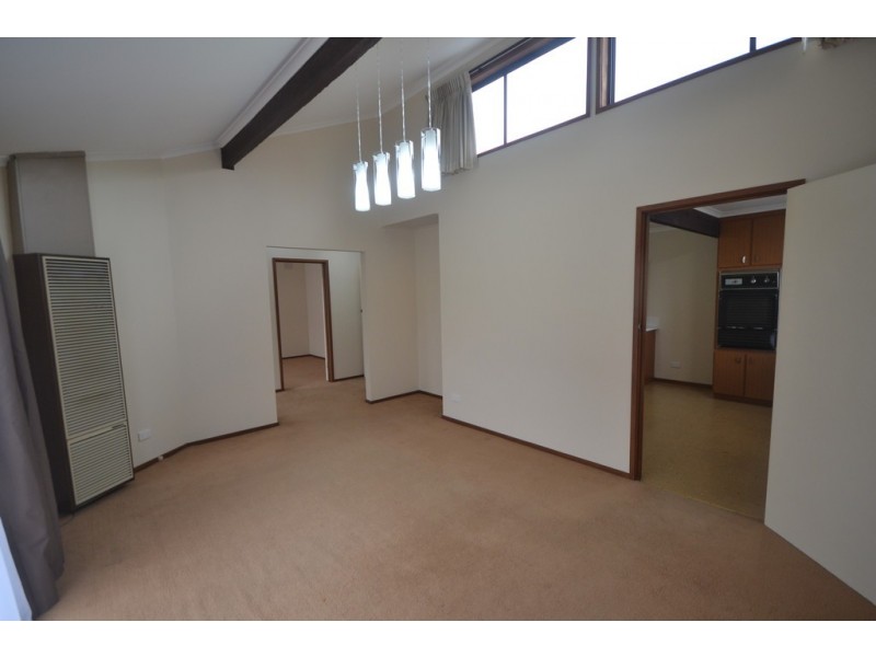 1/1 Thames Street, Heidelberg Heights VIC 3081