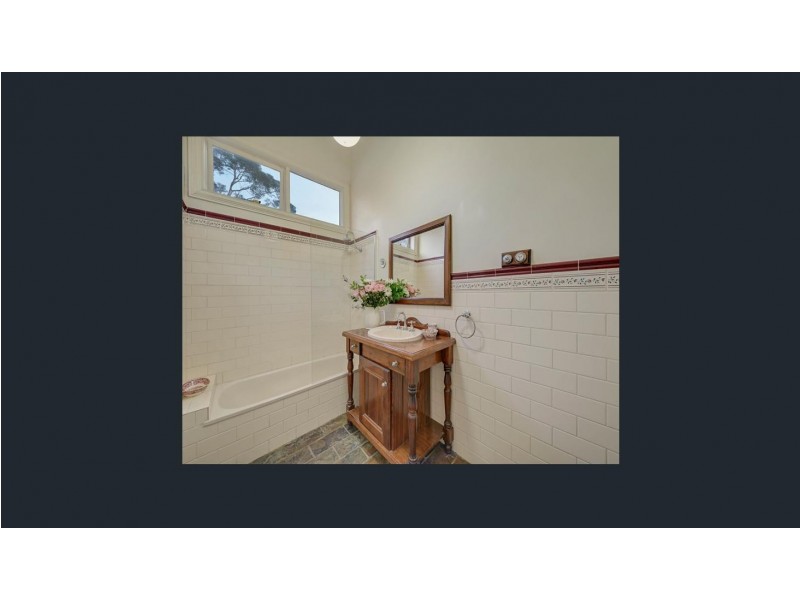 175 Cape Street, Heidelberg VIC 3084