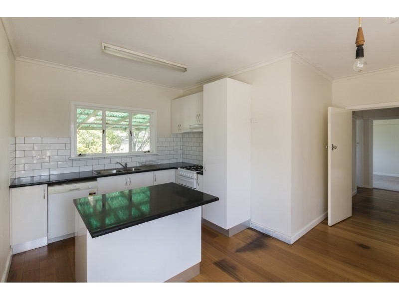 11 Alec Crescent, Fawkner VIC 3060