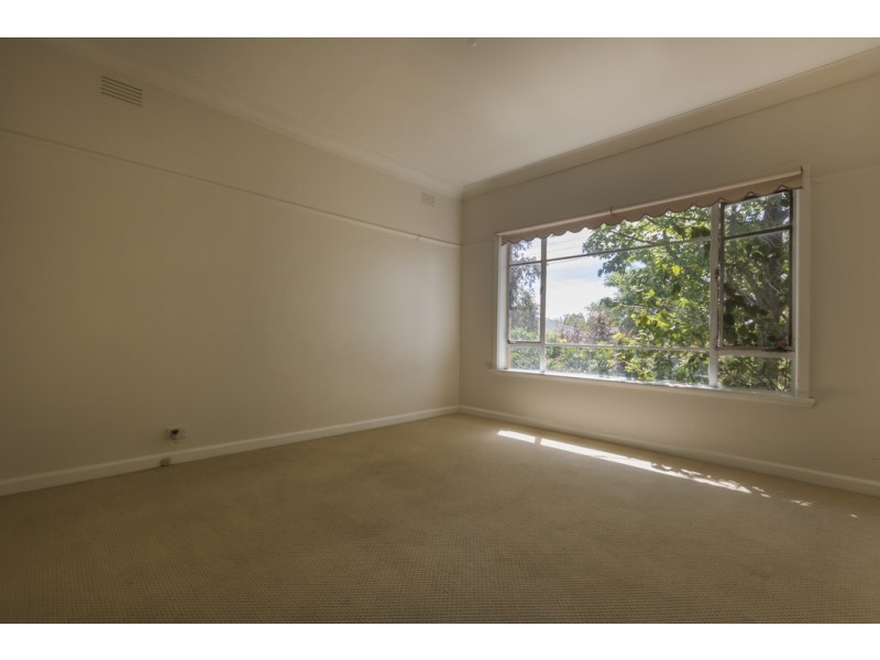 11 Alec Crescent, Fawkner VIC 3060