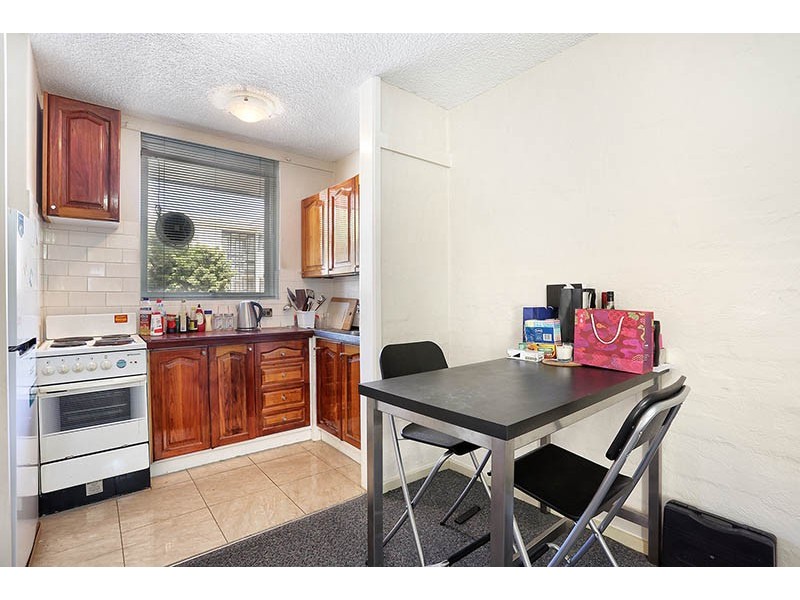 4/3 Allard Street, Brunswick West VIC 3055