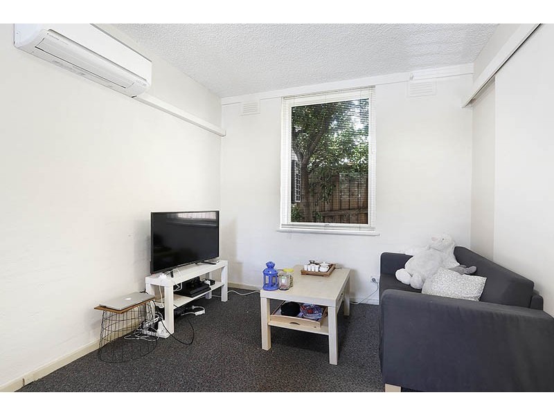 4/3 Allard Street, Brunswick West VIC 3055