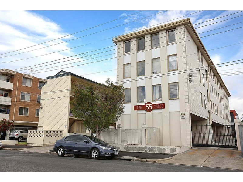 1/55 DeCarle Street, Brunswick VIC 3056