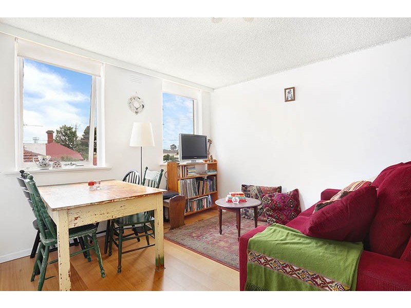 1/55 DeCarle Street, Brunswick VIC 3056