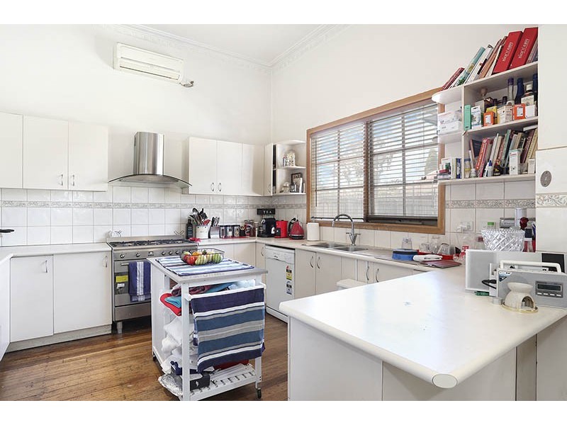 18 DeCarle Street, Coburg VIC 3058