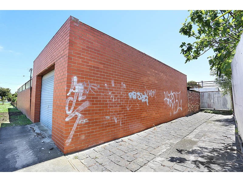 18 DeCarle Street, Coburg VIC 3058