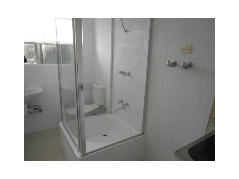 4/14 Blyth Street, Brunswick VIC 3056