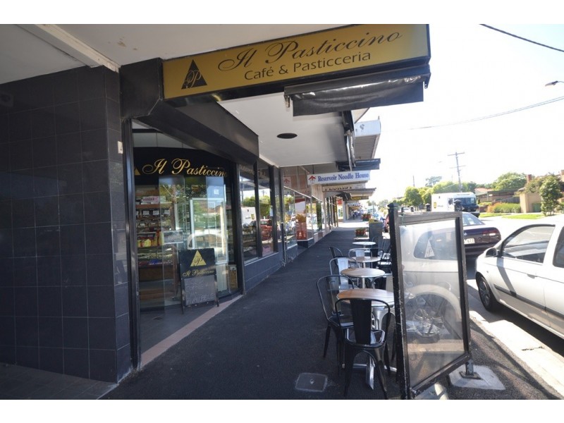 2/5 Ameily Crescent, Reservoir VIC 3073