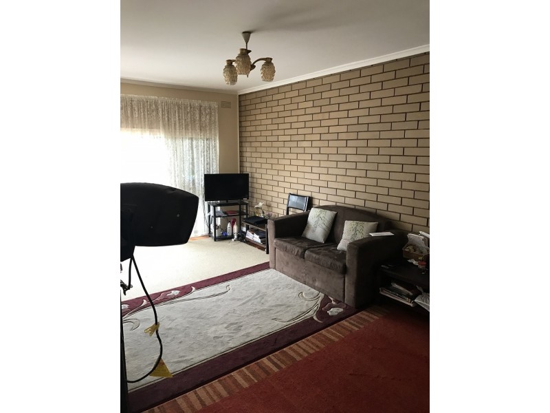 1/33 Clovelly Avenue, Glenroy VIC 3046