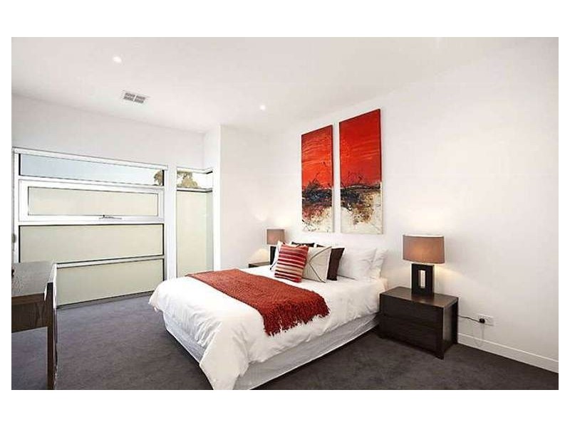 13 The Grove, Ascot Vale VIC 3032