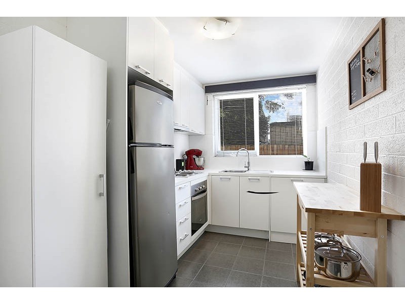 4/10 Station Street, Fairfield VIC 3078