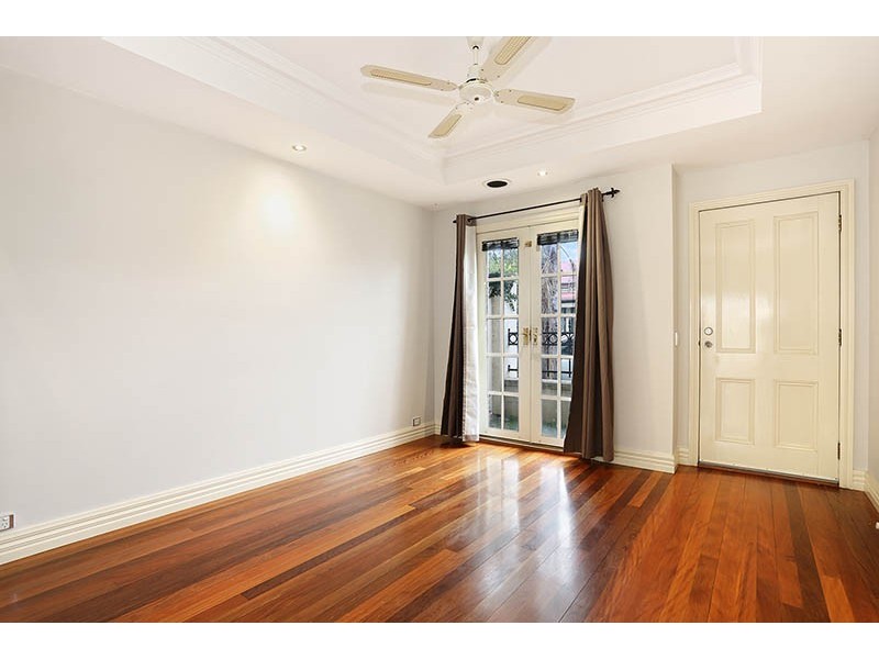 1A The Avenue, Coburg VIC 3058