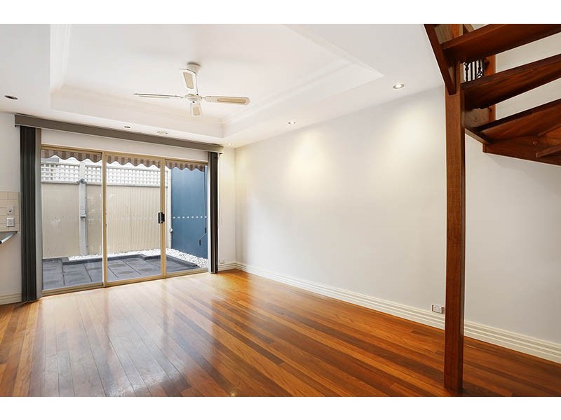 1A The Avenue, Coburg VIC 3058