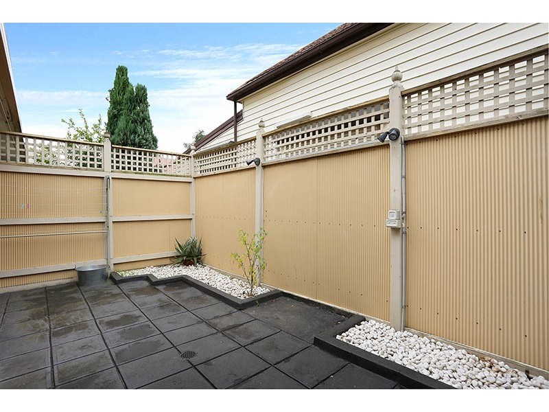 1A The Avenue, Coburg VIC 3058