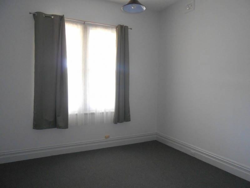 5 De Carle Street, Coburg VIC 3058