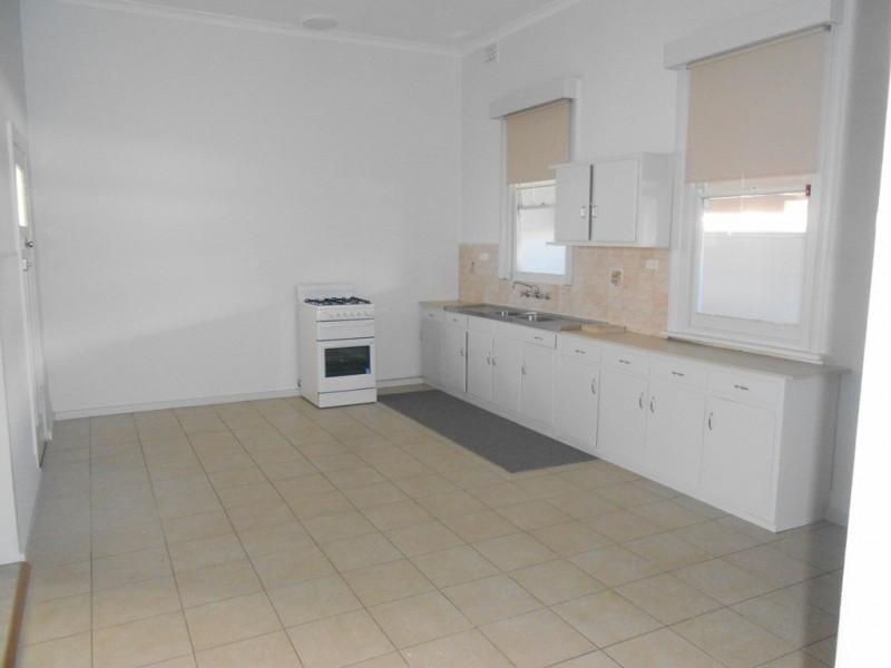 5 De Carle Street, Coburg VIC 3058