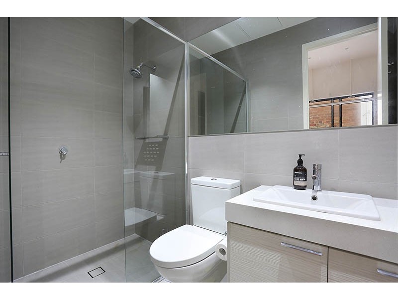 8/2-4 Murray Street, Brunswick West VIC 3055