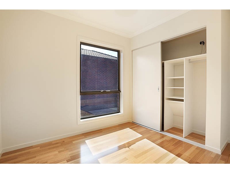 4/10 Devon Road, Pascoe Vale VIC 3044