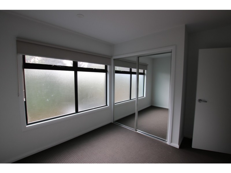 2/36 Austin Crescent, Pascoe Vale VIC 3044