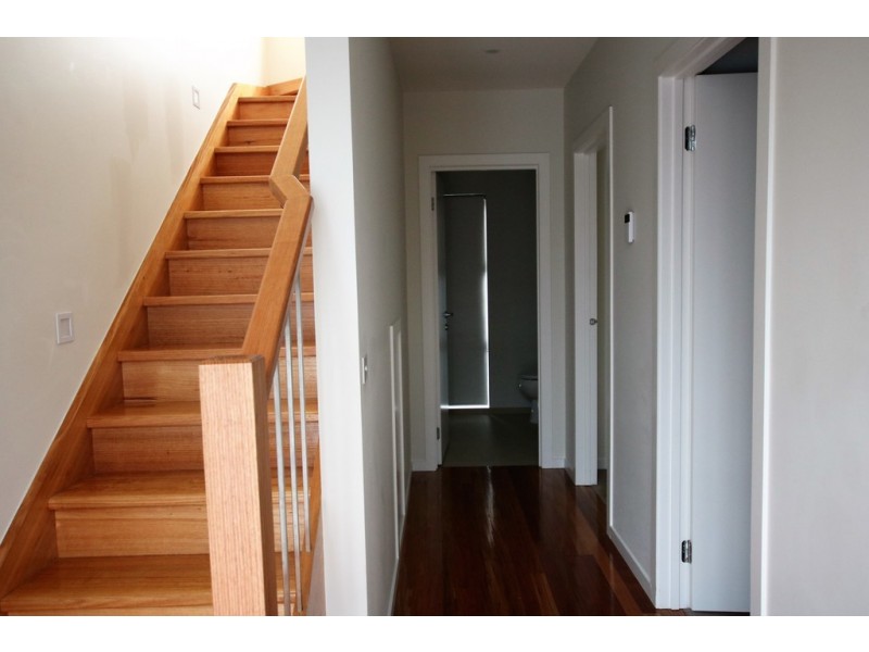 2/1A Teague Avn, Brunswick West VIC 3055