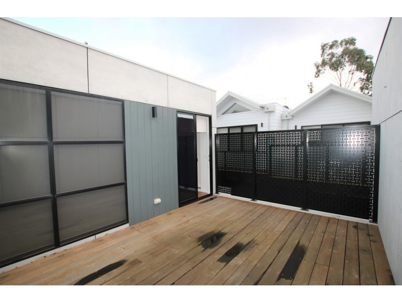 2/1A Teague Avn, Brunswick West VIC 3055