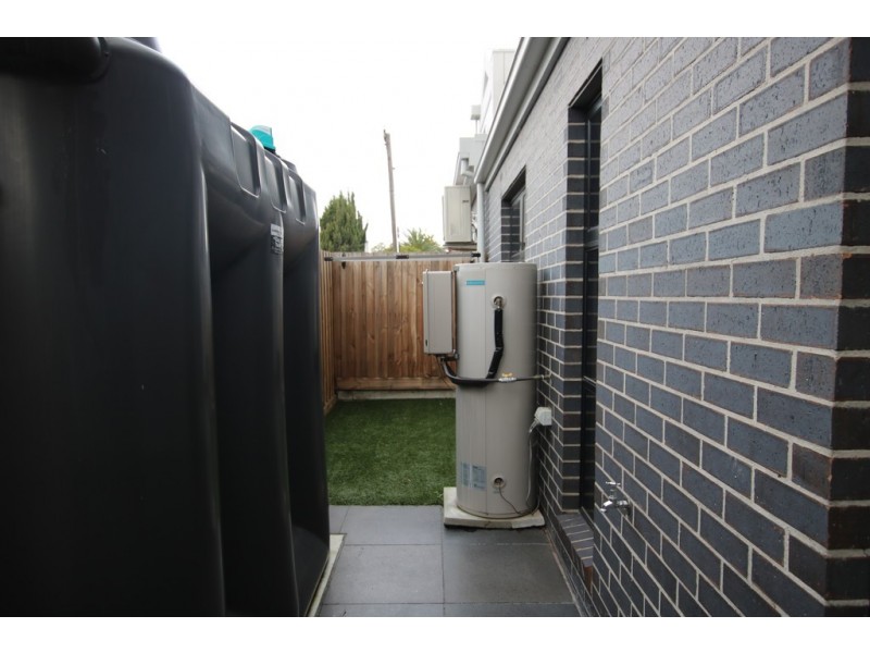 2/1A Teague Avn, Brunswick West VIC 3055