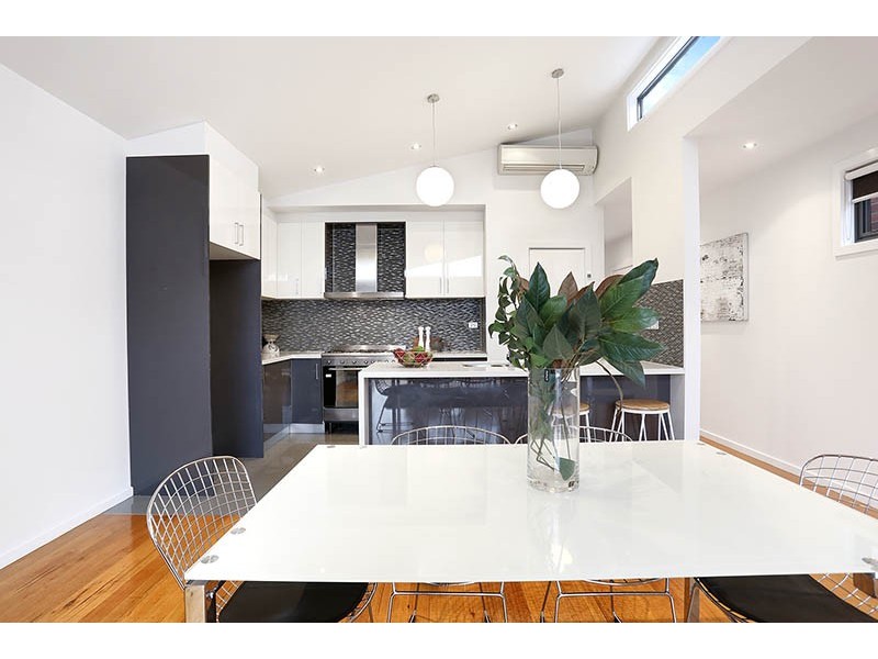 10 Aberdeen Street, Brunswick VIC 3056