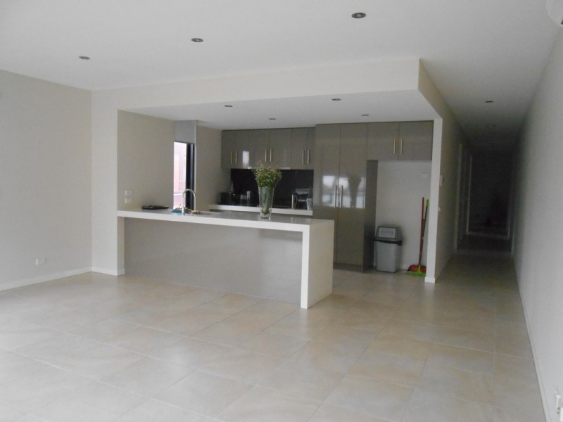 1/185 Albion Street, Brunswick VIC 3056