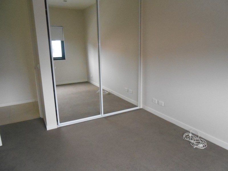 1/185 Albion Street, Brunswick VIC 3056