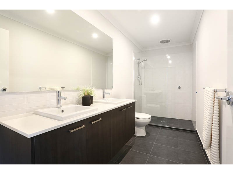 72 Camera Walk, Coburg North VIC 3058