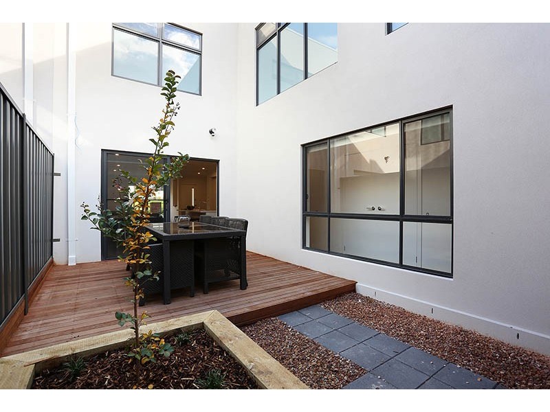 72 Camera Walk, Coburg North VIC 3058