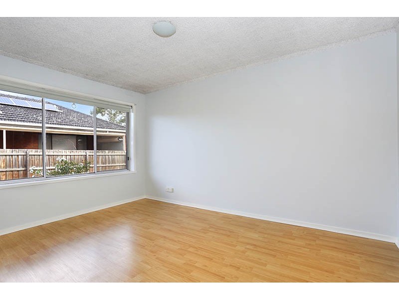 2/24 Mashoobra Street, Coburg VIC 3058