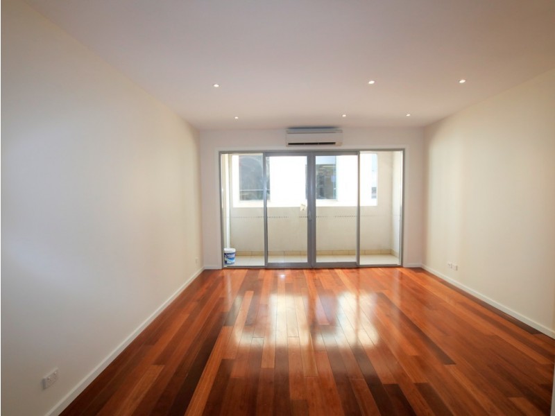 871B Sydney Road, Brunswick VIC 3056