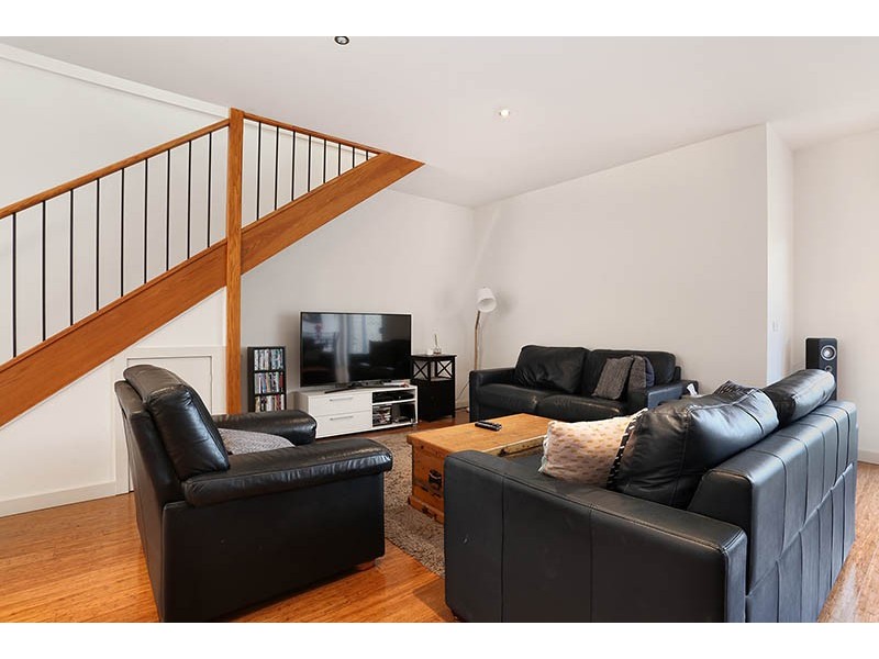 2/27 Horton Street, Reservoir VIC 3073
