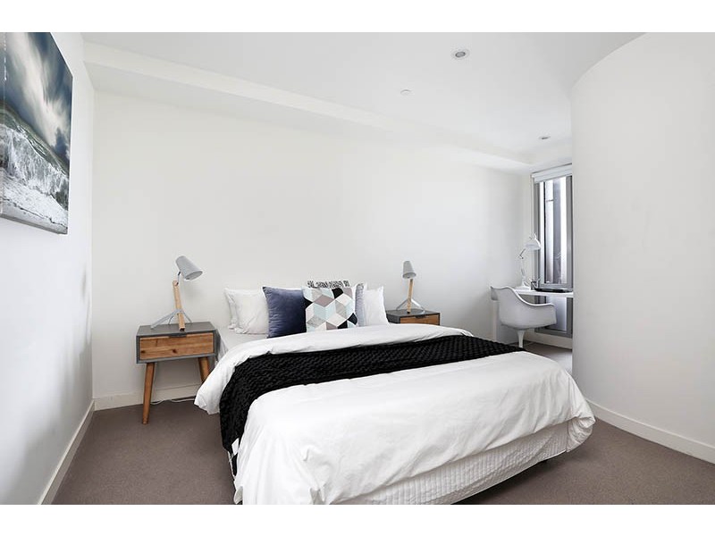 605 S / 227 Toorak Road, South Yarra VIC 3141