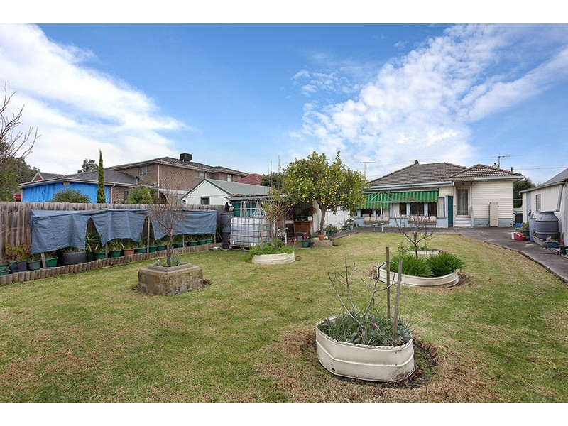 73 Melbourne Avenue, Glenroy VIC 3046