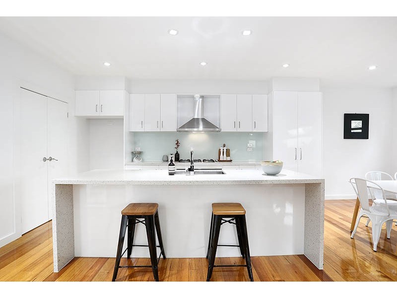 2/235 Ascot Vale Road, Ascot Vale VIC 3032