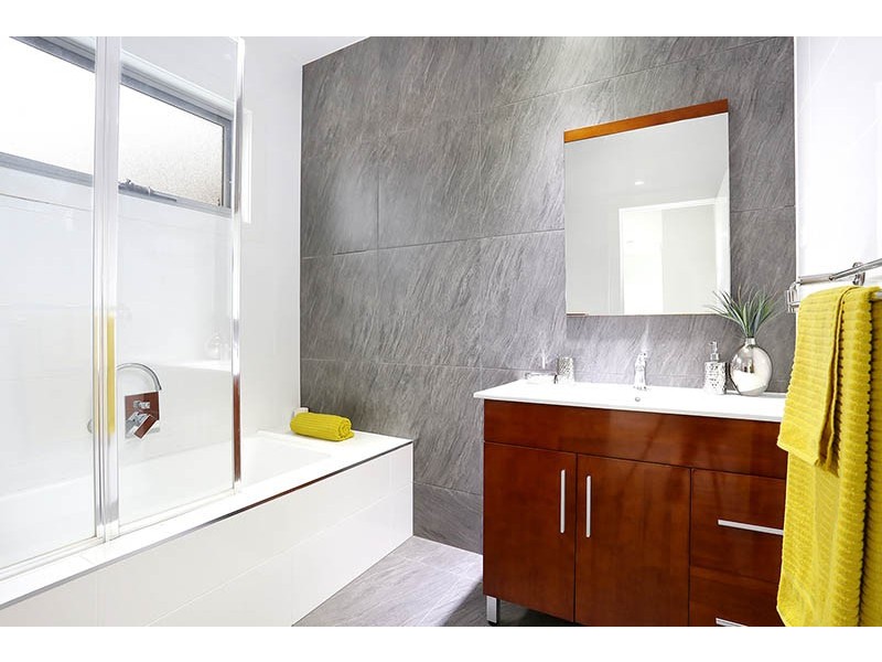 2/235 Ascot Vale Road, Ascot Vale VIC 3032