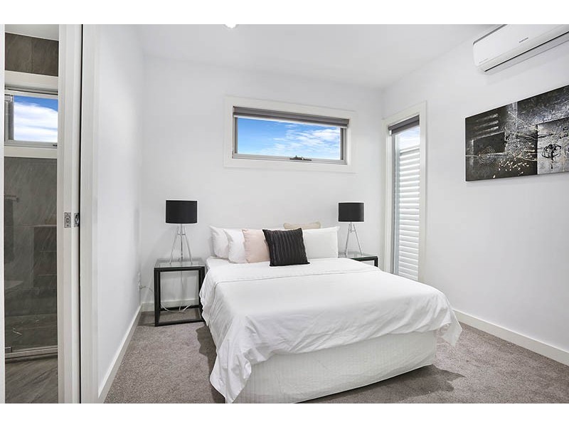 2/235 Ascot Vale Road, Ascot Vale VIC 3032